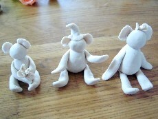 粘土であそぶ