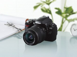 ニコンD40は軽いカメラ、そのメリットは？ [写真撮影] All About