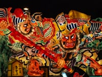 ラッセラー青森ねぶた祭を写真で体感！