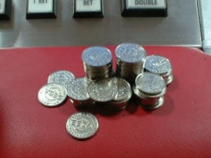 レートを考えるとプレースタイルも変わる？　メダル貸し出しのレートを考える