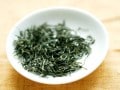 夏だからあえて熱い緑茶を飲む