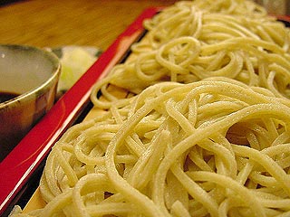人気の大井本店直系。ご長男がキリモリする注目店　いいそばだ！築地布恒更科訪問記