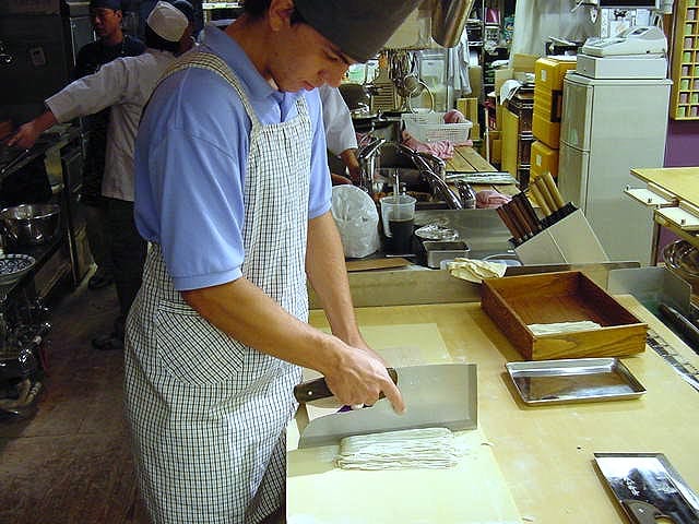 えっ、そばがイタリアンを超えたって！