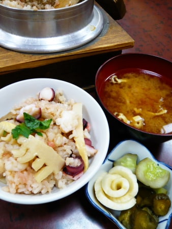浅草の旨い釜めし「むつみ」