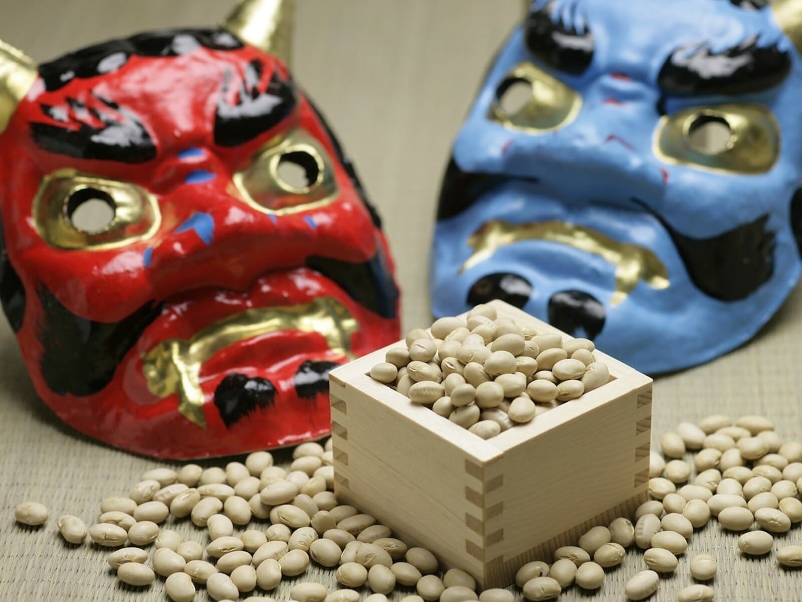 2/2 子供の日だけじゃイヤ！岡本太郎作鯉のぼり [暮らしの歳時記] All