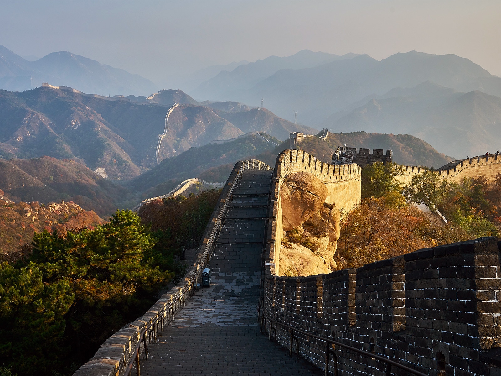 万里の長城：地球より長い!? 史上最大の人工建造物 [世界遺産