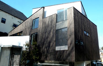 クジラという名の2世帯住宅［balena］
