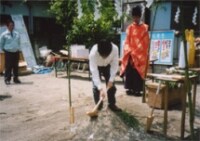 鍬入れ