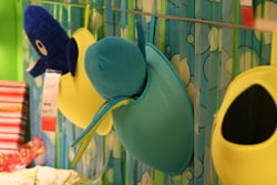 子供向け、カラフルな収納グッズ