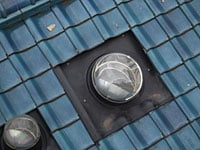 太陽光で照明するスカイライトチューブ