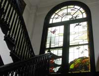 ステンドグラス物語１　神の光、癒しの光