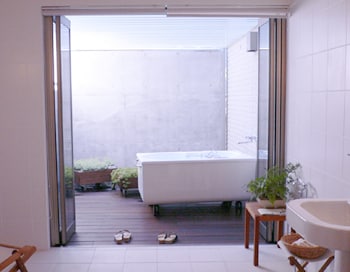 ガイドが大好きな家（3）　お風呂で見る！住宅の変遷