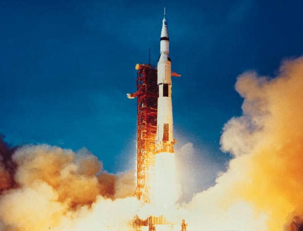 目標を持たないあなたは行き先を決めずに歩いている　目標設定のロケットを噴射せよ！