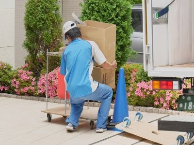 ぎっくり腰の痛みが弱まった後も、じっと安静にして過ごした方