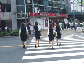 女性 