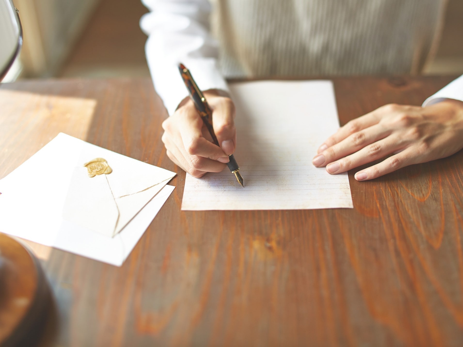 依頼文の書き方！お願いの手紙を書くときのポイント（文例付き） [手紙