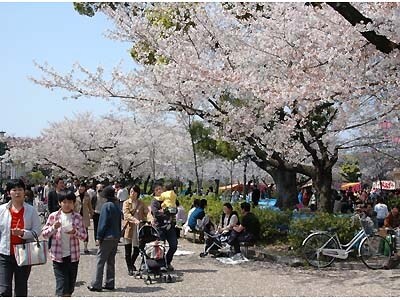 鶴舞公園
