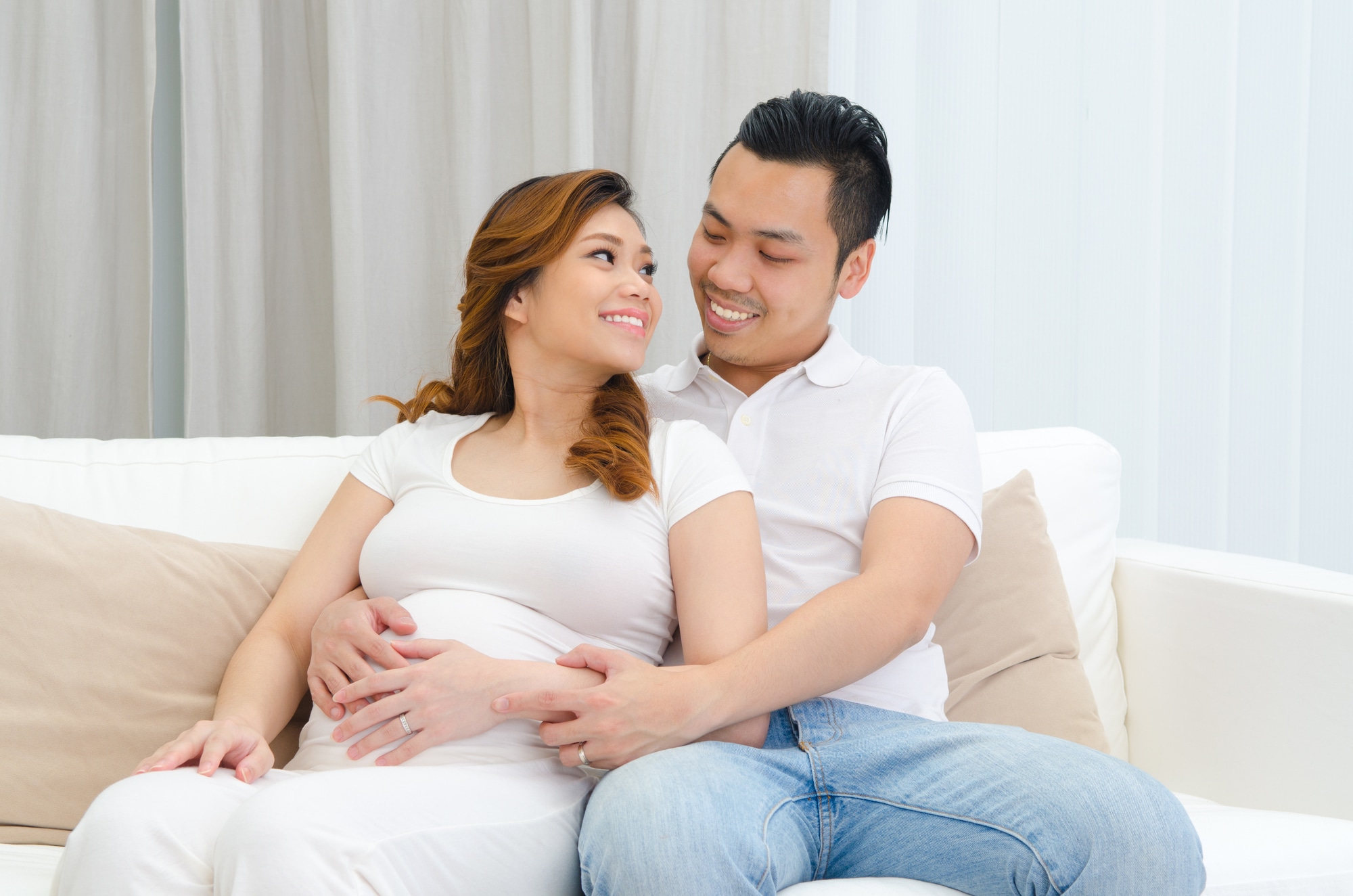 妊婦　セックス 妊娠中のセックス 妊婦や胎児への影響は？妊娠初期や臨月の注意点 [妊娠の基礎知識] All About