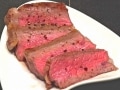ステーキを湯煎して完璧な火加減で焼く！肉を美味しく調理するレシピ
