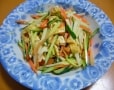 千切り野菜と油揚げのサラダ