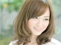 ふんわりした柔らかいシルエットが魅力のセミロング