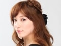 編み込みで優美に彩るハーフアップアレンジロング