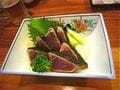 「土佐料理たたき亭」で味わう鰹の塩たたき