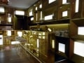 すべてが輝くゴールド！レストラン「GOLD」