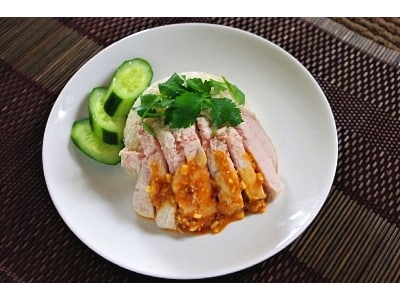 カオマンガイとタレの作り方！身近な調味料で作る本格タイ料理レシピ