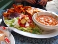 地元の人が通う家庭的なケベック料理店