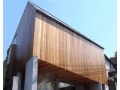 宙に浮く斜面地のコートハウス［Casaさかのうえ］