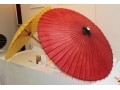 米子の淀江傘に張ることができる「和傘張り体験」