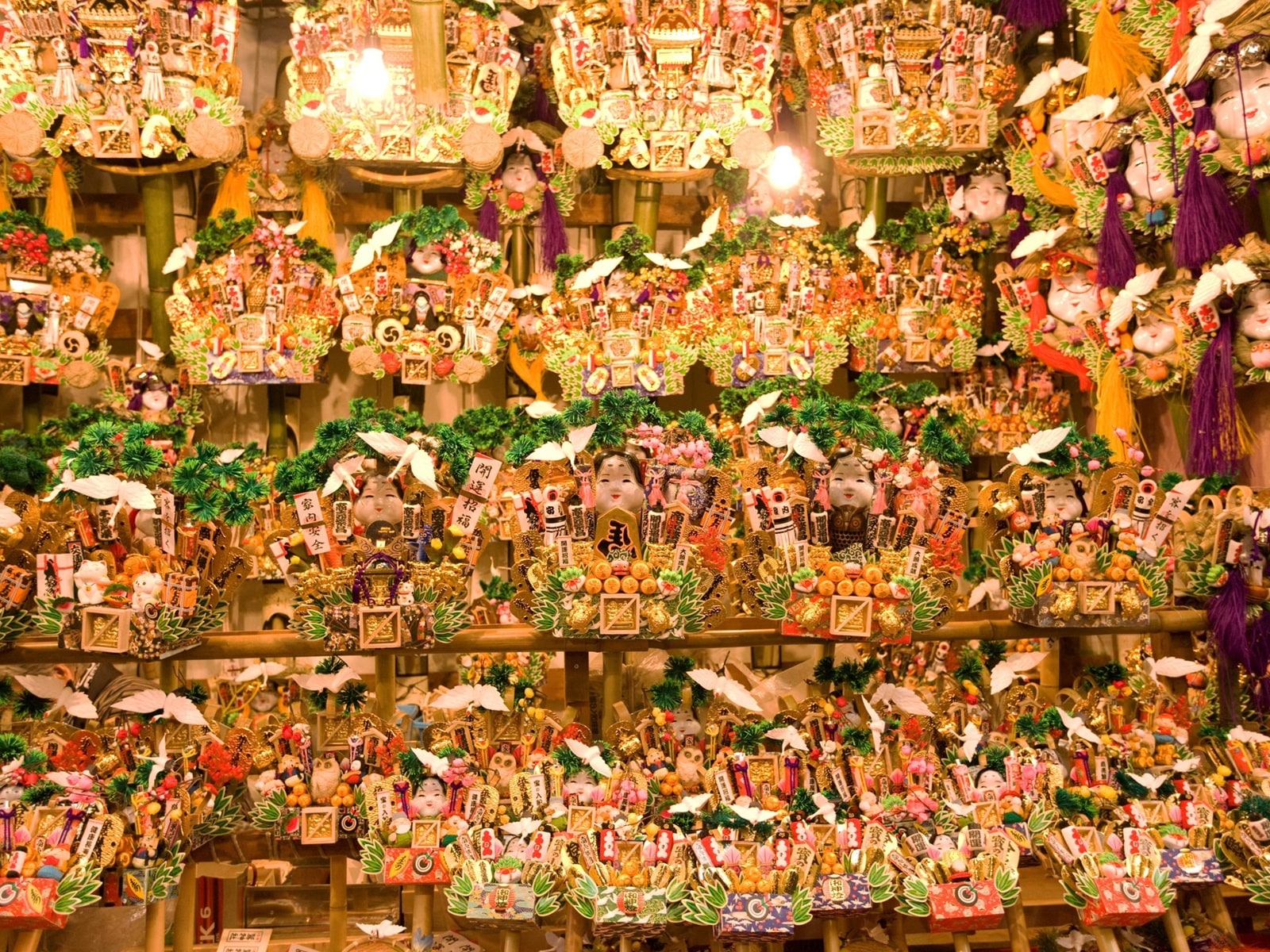 酉の市とは？2025年一の酉・二の酉・三の酉はいつ？由来や縁起熊手の粋