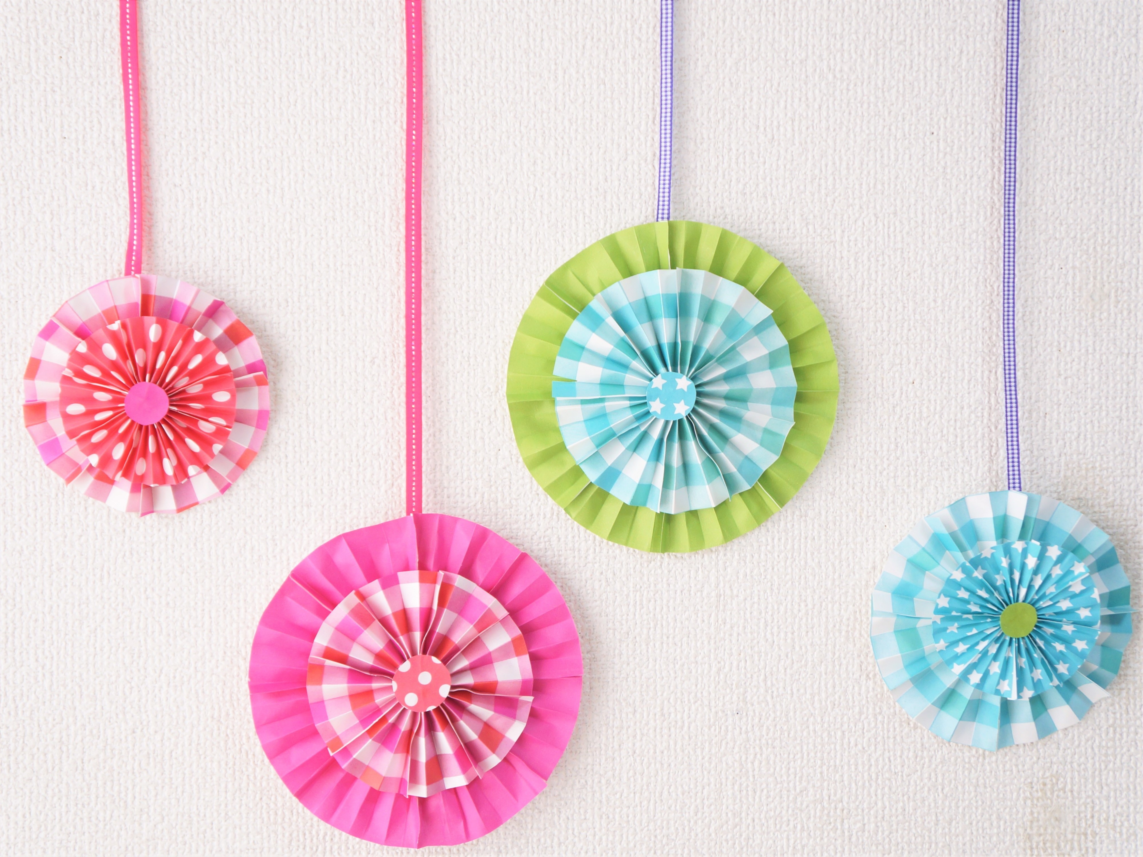 ぺーパーファンの飾り方 regalo（パーティグッズ） ペーパーファン 飾り イースター 飾り付け