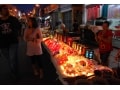 マレーシア人で賑わうジョンカー通りの夜市／マラッカ