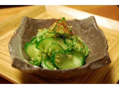 韓国の野菜料理：きゅうりのナムル