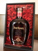 450本限定！フォアローゼズ125周年記念バーボン発売中 [グルメ