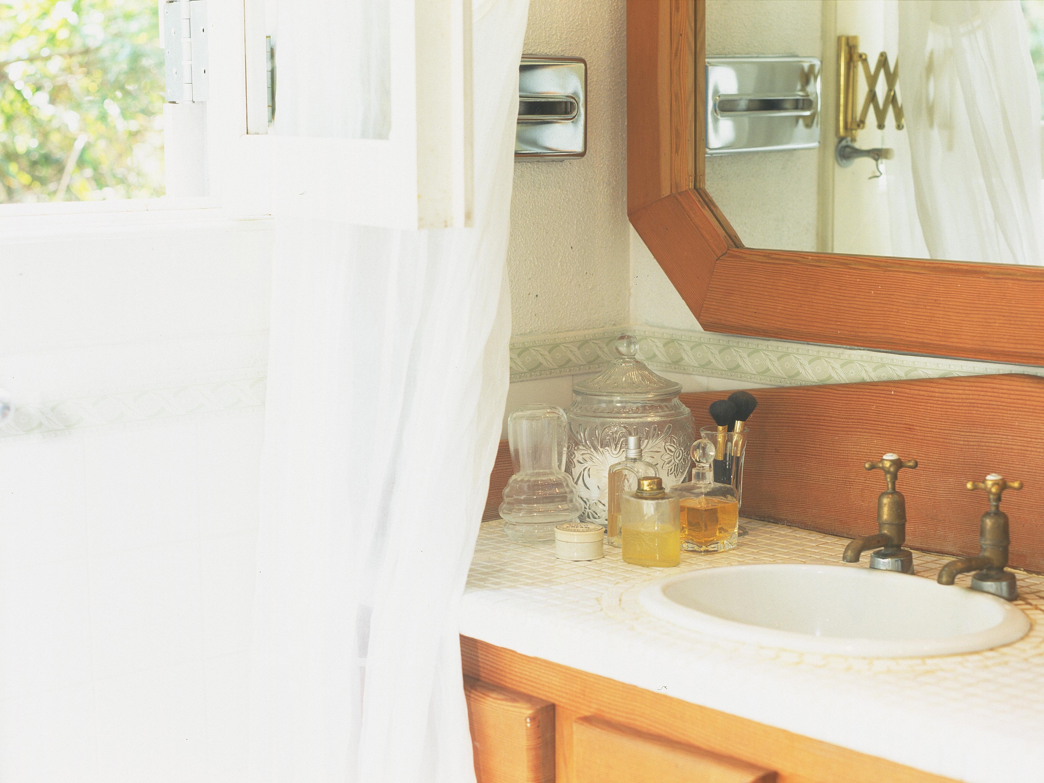 風水で金運アップ！運気が上がるプチ模様替え [家相・風水] All About