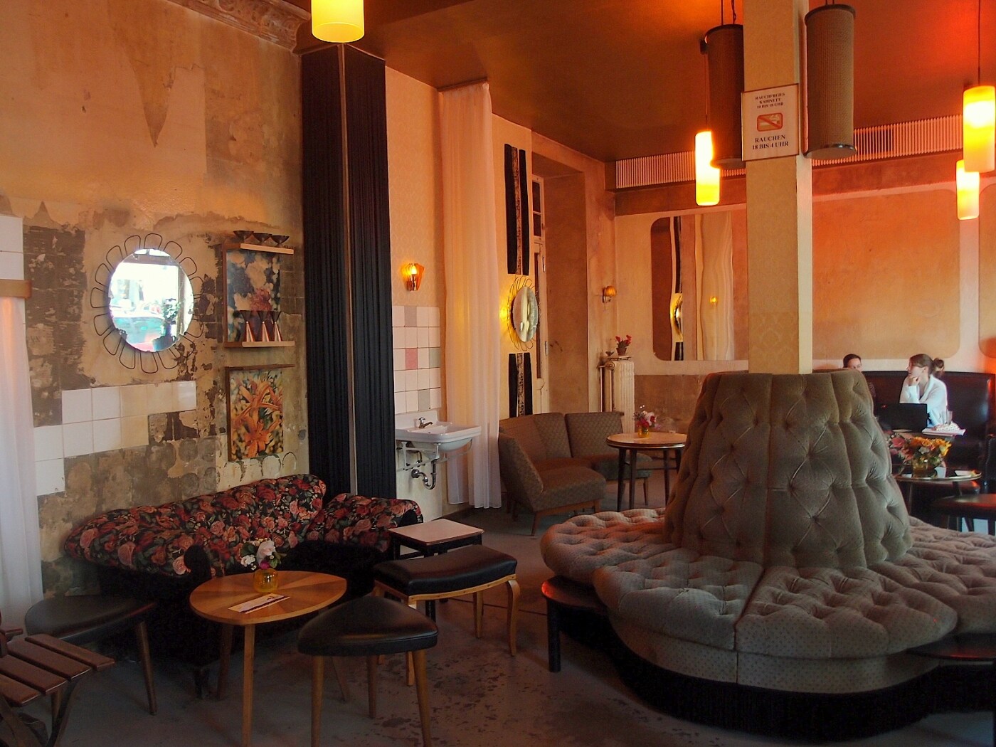 これぞベルリン！なレトロカフェ、ヴォーンツィマー [ベルリン] All About