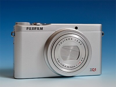 デジカメ FUJIFILM  XQ1◯説明書等は付きません