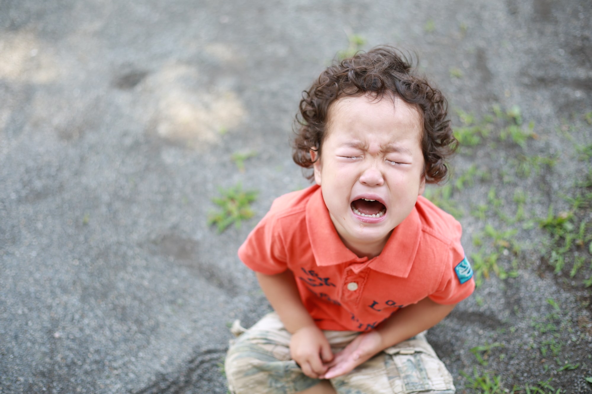 試し行動」で大人をわざと困らせる子供の心理と対処法 [子育て] All About