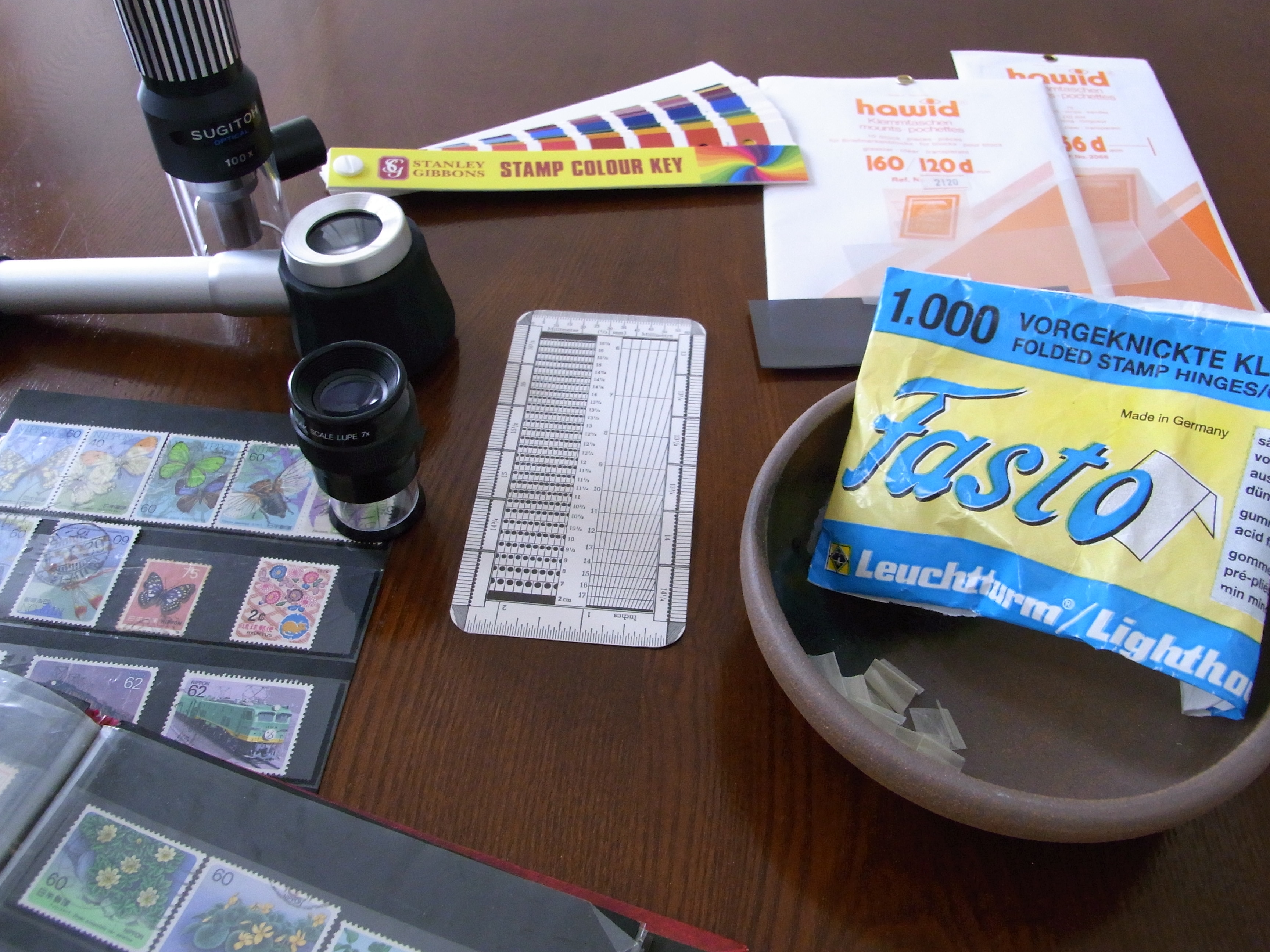 切手収集であると便利な切手用品とは？ あると重宝するツール類