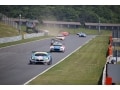 観光も楽しい！ 九州オートポリスのレース観戦！