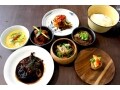 シンガポール伝統料理界の革命児「Candlenut」