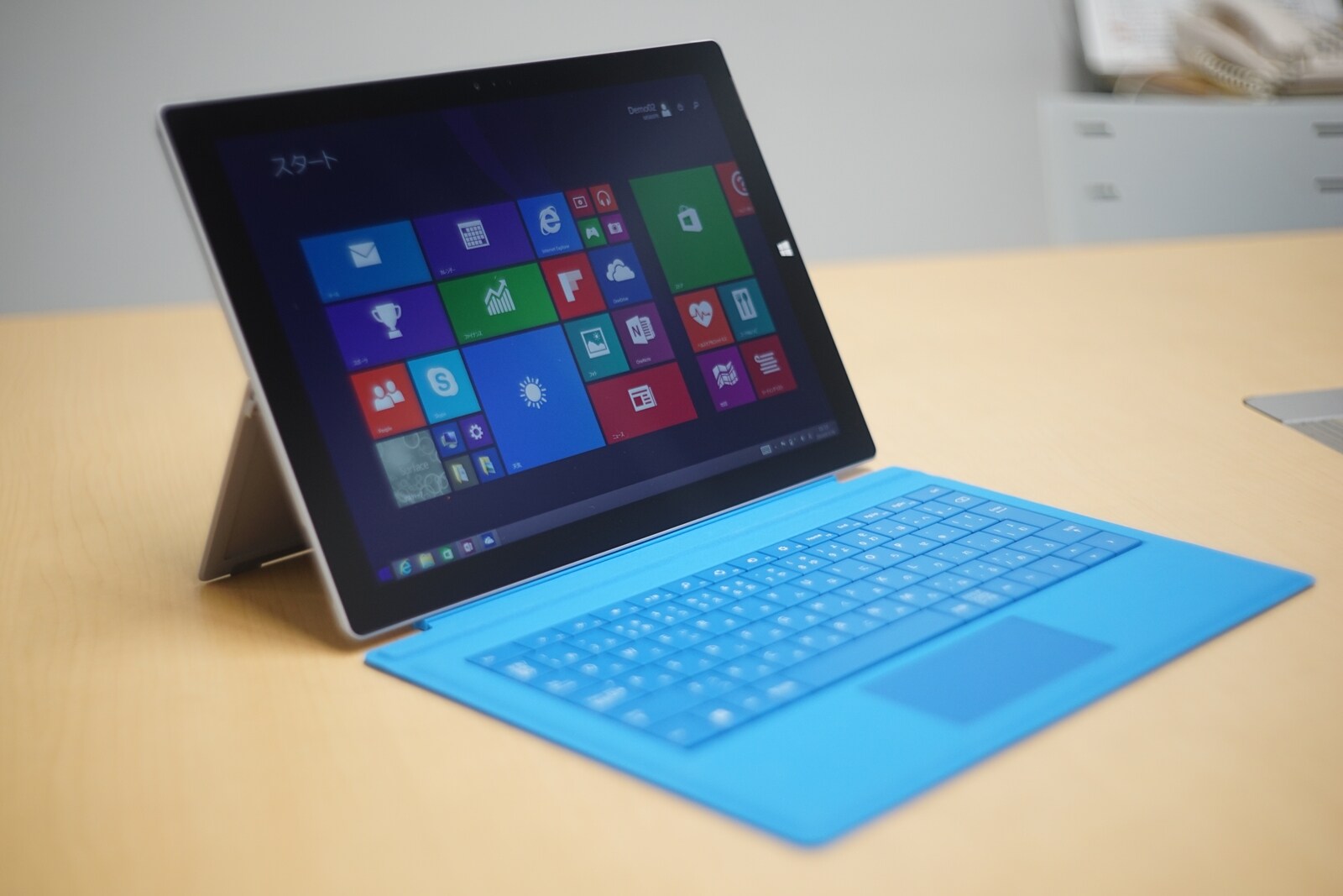 本格的にノートPCに代わるタブレット、Surface Pro 3 [タブレットPC