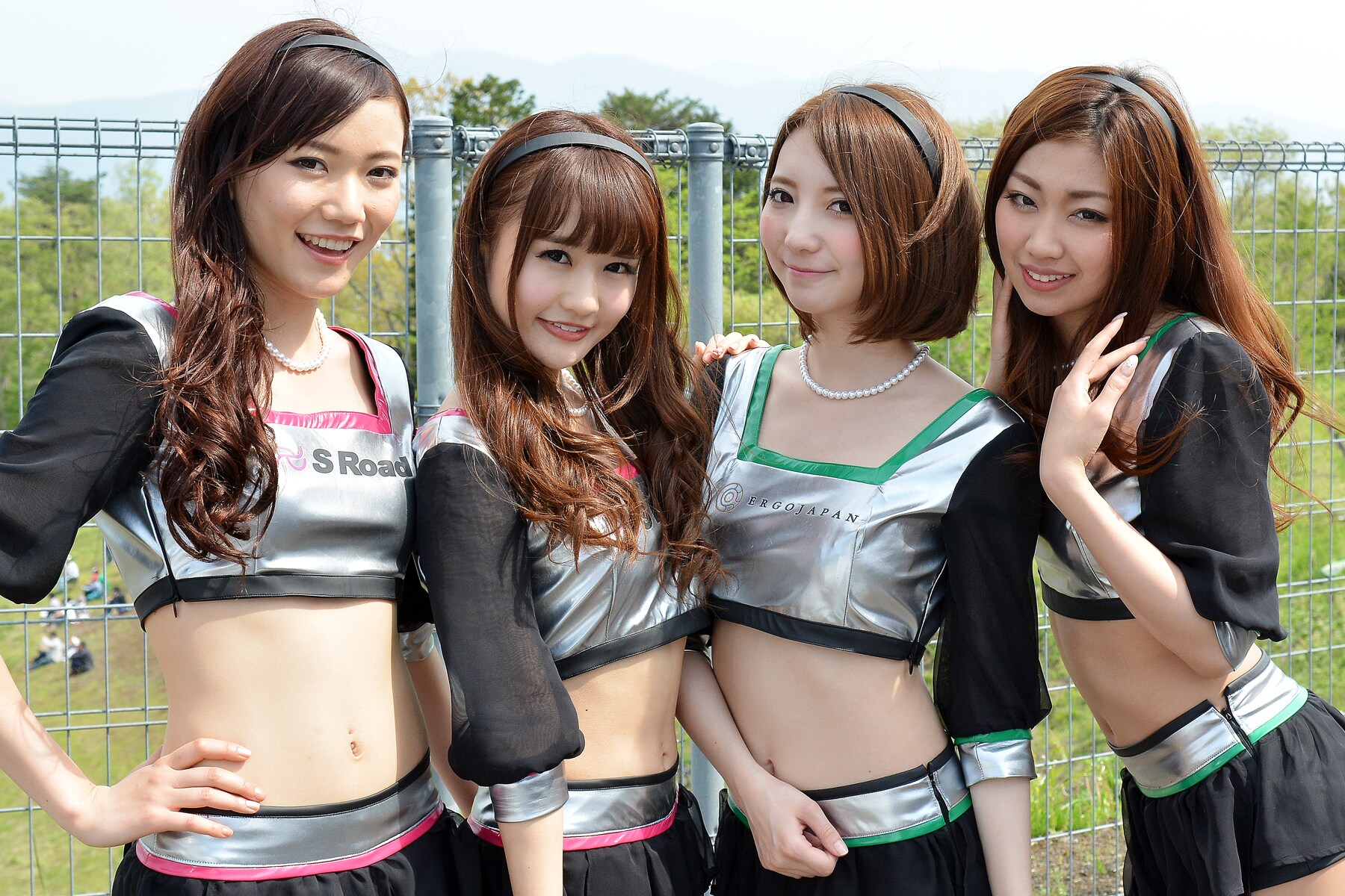4/4 SUPER GT 2014 「S Road」 [レースクイーン] All About