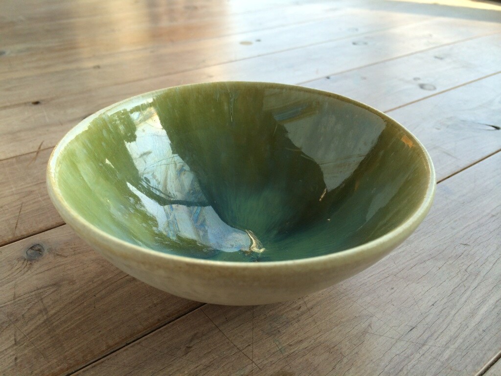 和にも洋にもしっくりくるモダンな作風の器 [食器・カトラリー] All About
