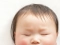 赤ちゃんの髪の毛で一生記念になる「誕生筆」を作ろう