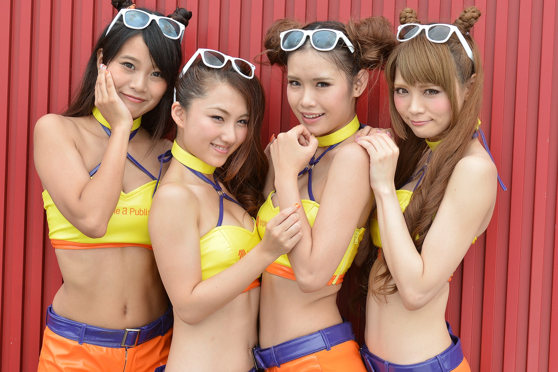 2/4 SUPER GT 2014 「DGRQ」 [レースクイーン] All About