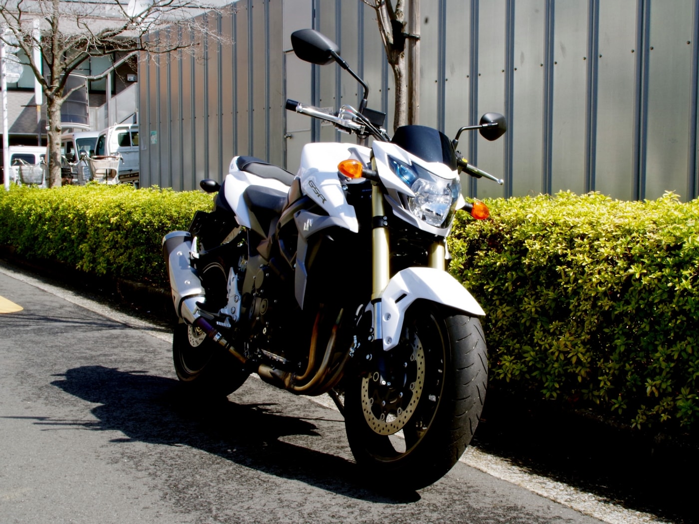 スズキ GSR750 9,500km 車検R6.7月まで H27年式 快速ツーリング